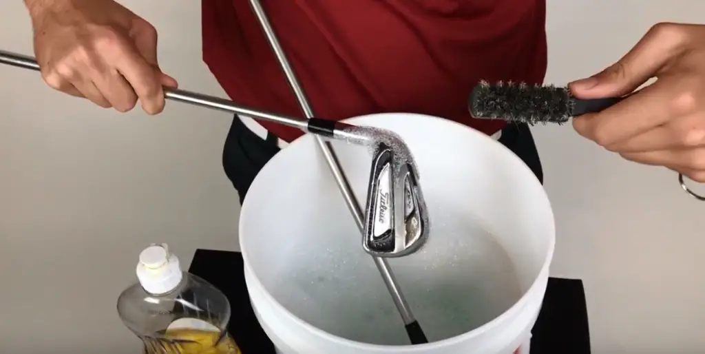 How To Clean Golf Grips Tutorial