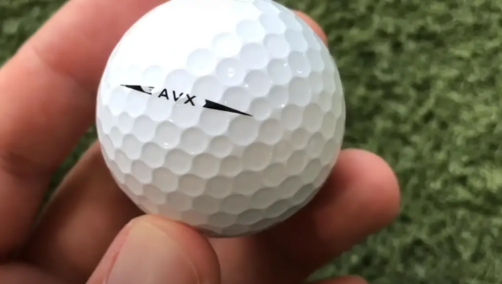 Types of golf balls